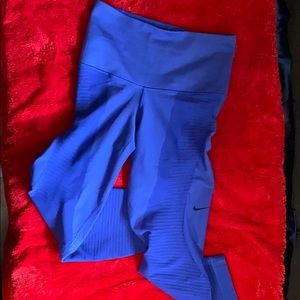 Nike leggings